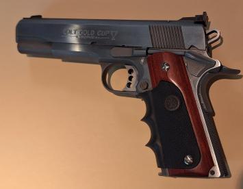 Colt_1911_Gold_Cup_45ACP